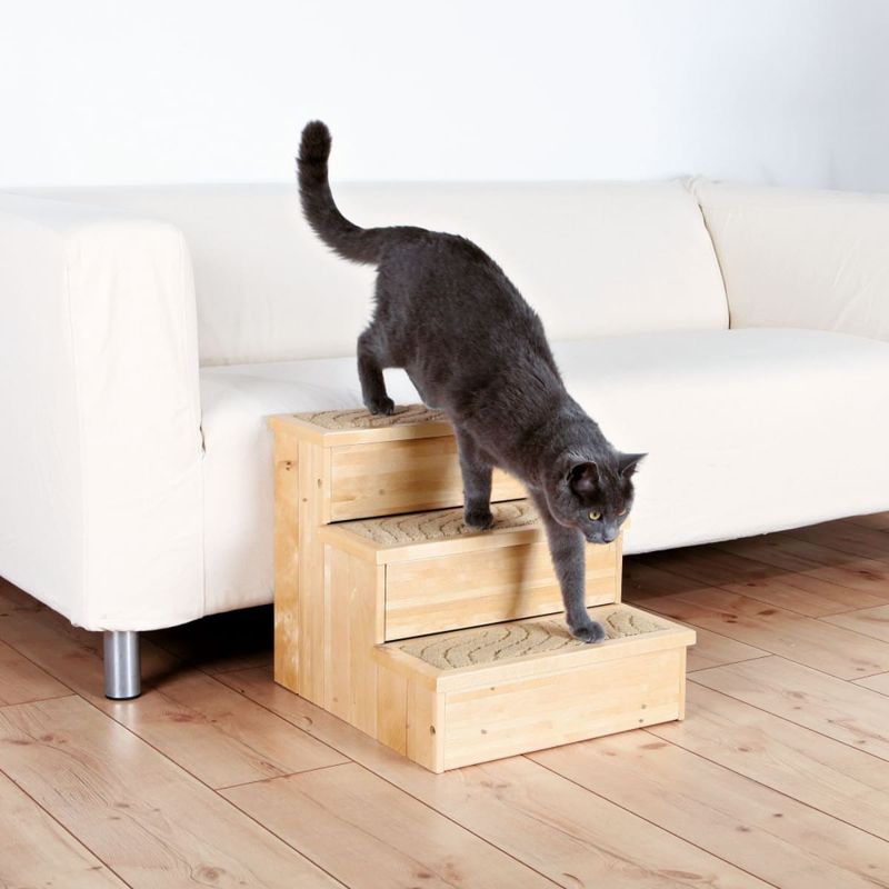 trixie-scala-in-legno-di-betulla-gatto